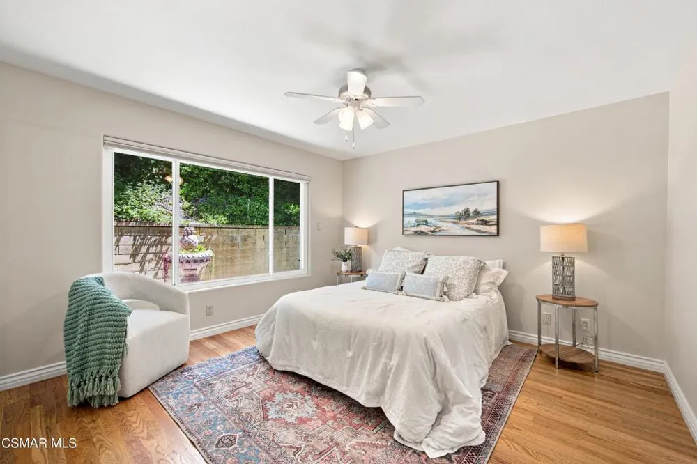 5500 Liverpool Court Oak Park, CA 91377