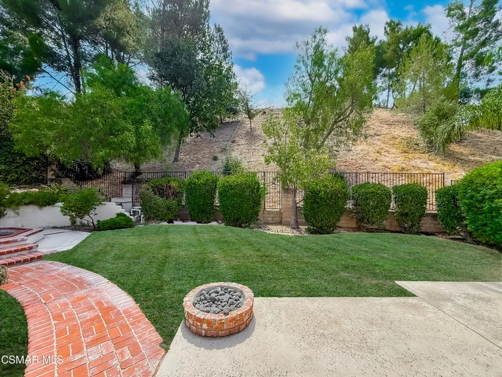 28788 Eagleton Street Agoura Hills, CA 91301