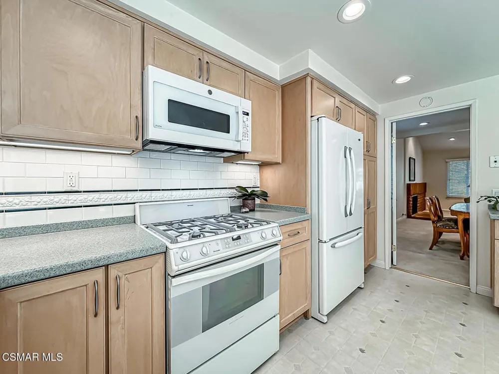 28788 Eagleton Street Agoura Hills, CA 91301