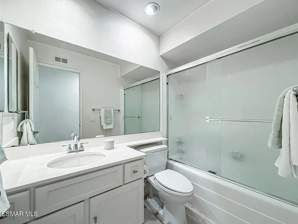 28788 Eagleton Street Agoura Hills, CA 91301