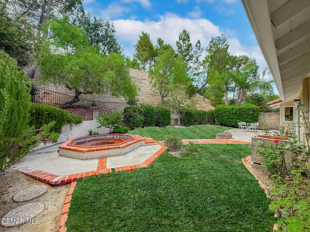 28788 Eagleton Street Agoura Hills, CA 91301