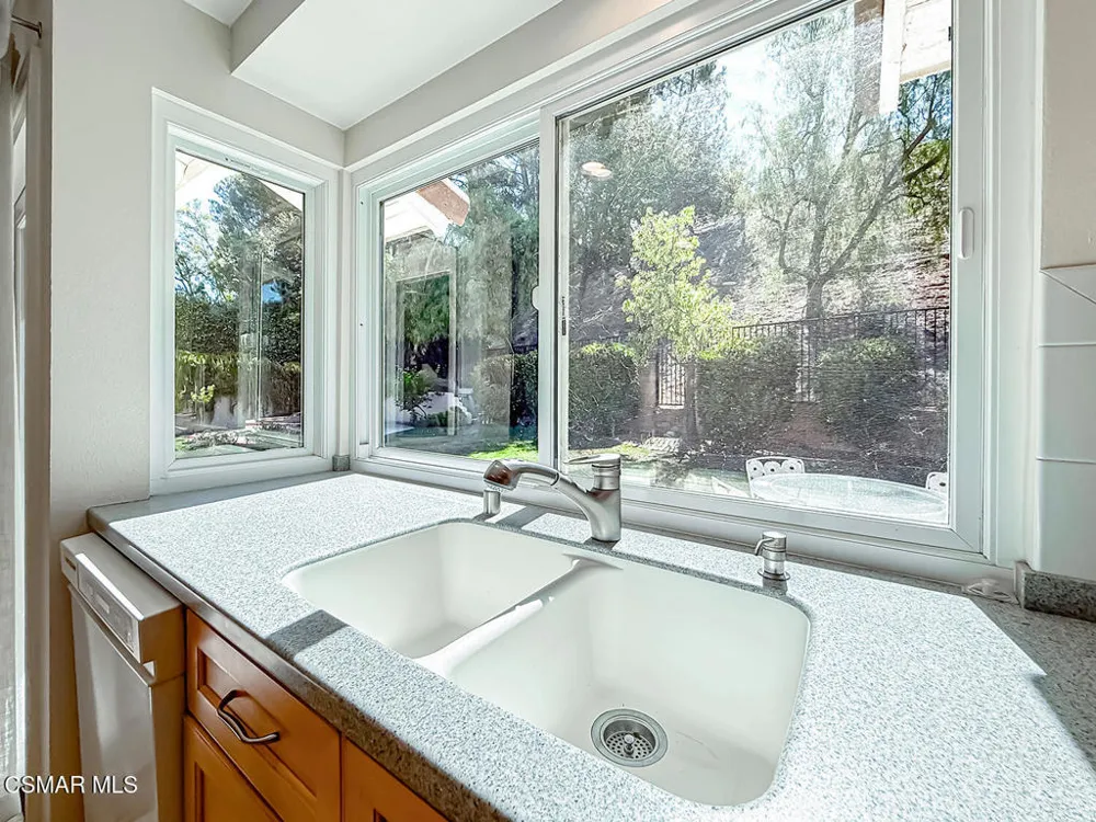 28788 Eagleton Street Agoura Hills, CA 91301