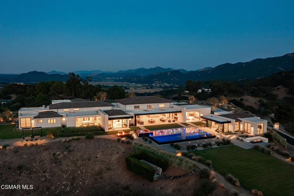 2551 White Stallion Road Thousand Oaks, CA 91361