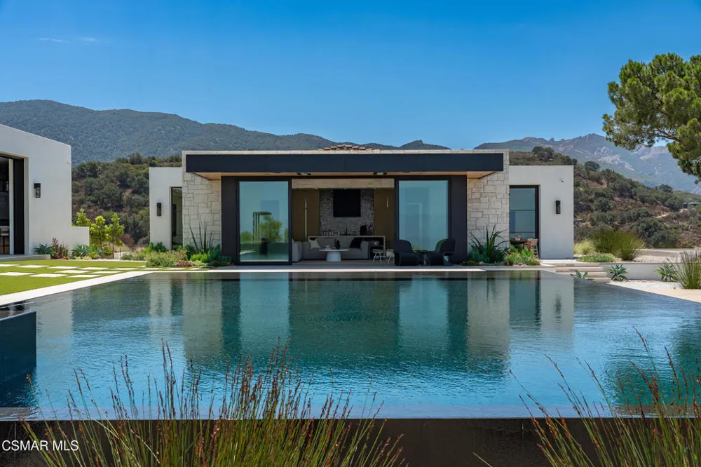 2551 White Stallion Road Thousand Oaks, CA 91361