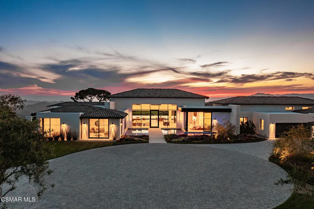 2551 White Stallion Road Thousand Oaks, CA 91361