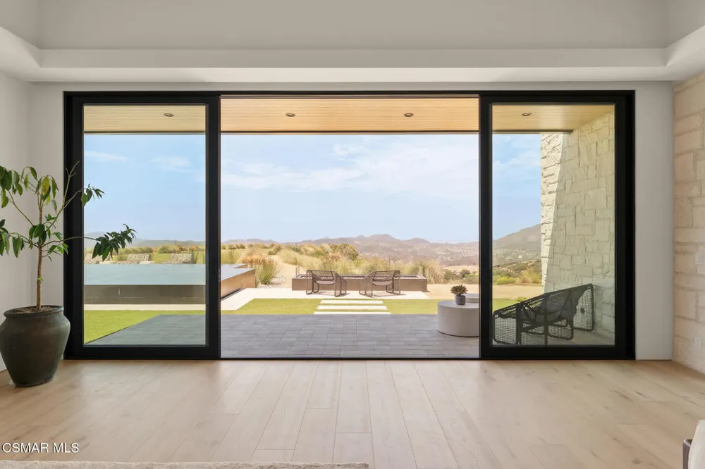2551 White Stallion Road Thousand Oaks, CA 91361