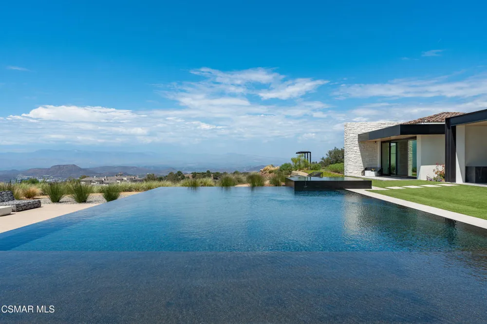 2551 White Stallion Road Thousand Oaks, CA 91361