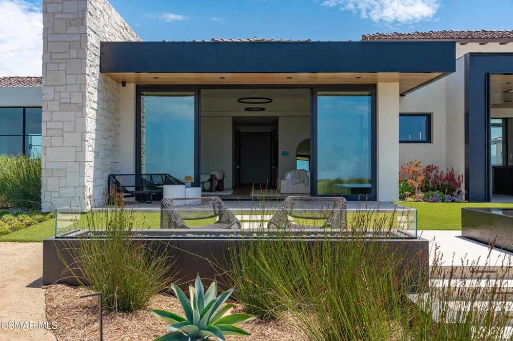 2551 White Stallion Road Thousand Oaks, CA 91361