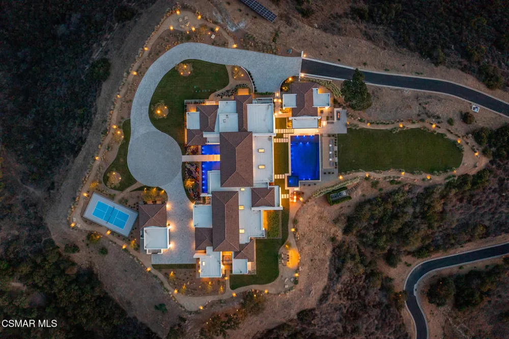 2551 White Stallion Road Thousand Oaks, CA 91361