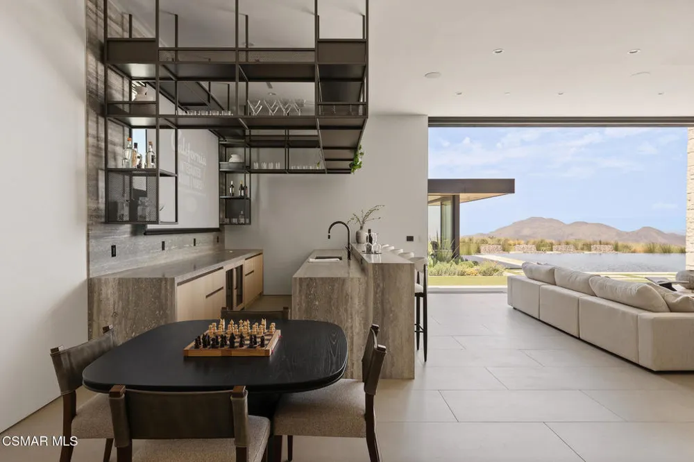 2551 White Stallion Road Thousand Oaks, CA 91361