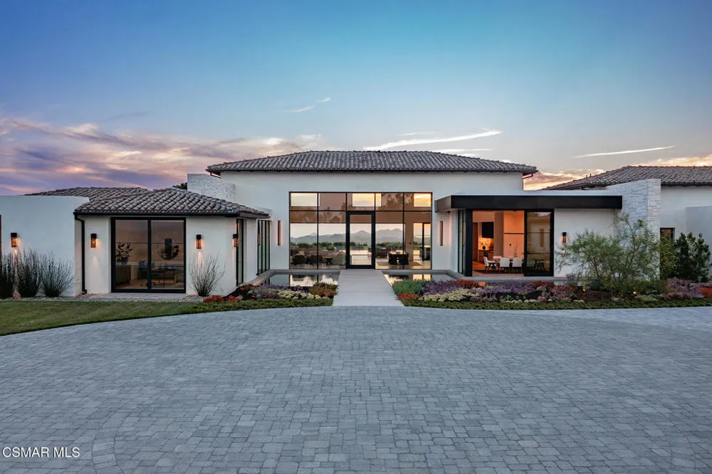2551 White Stallion Road Thousand Oaks, CA 91361
