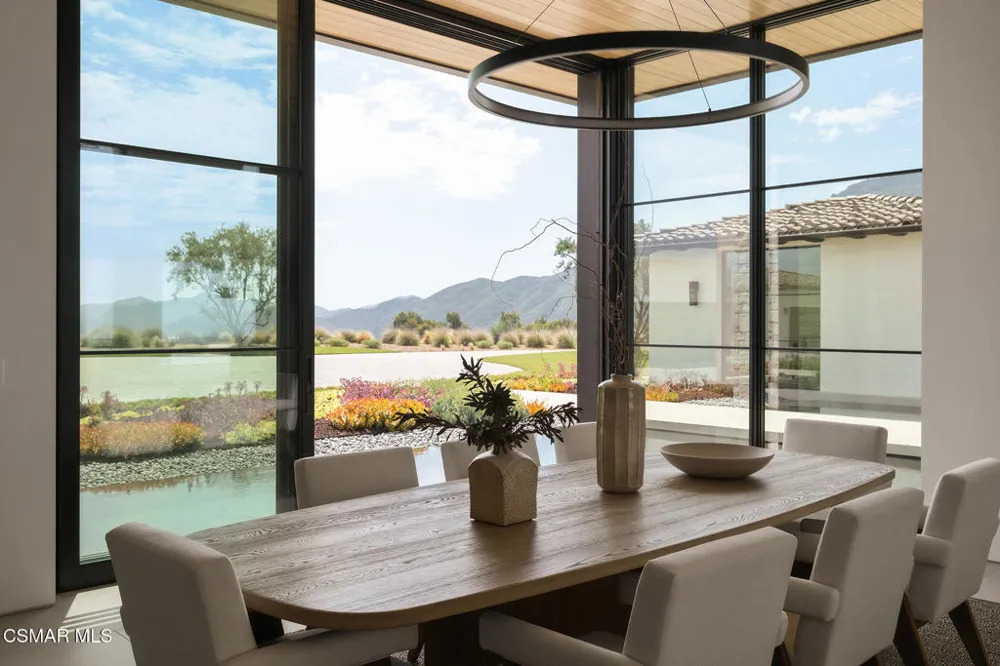 2551 White Stallion Road Thousand Oaks, CA 91361