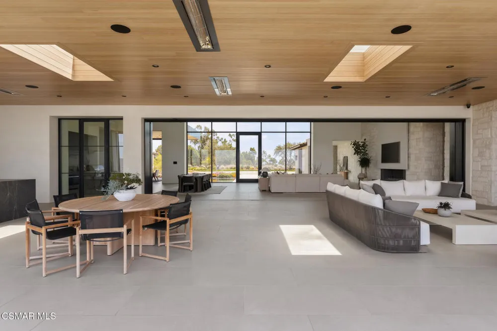 2551 White Stallion Road Thousand Oaks, CA 91361