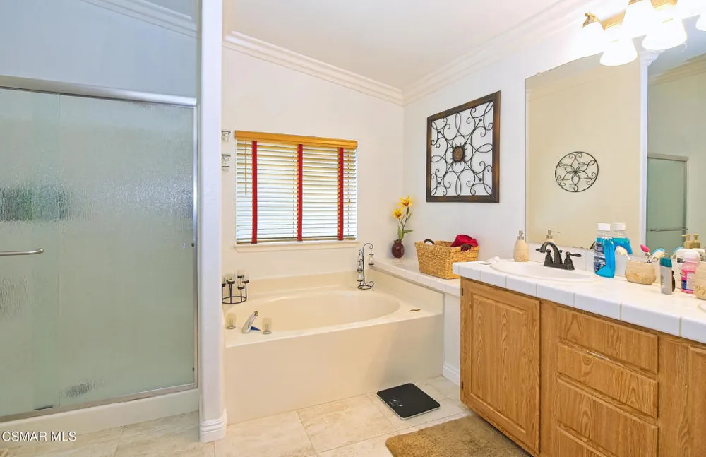 193 Little John Lane Westlake Village, CA 91361