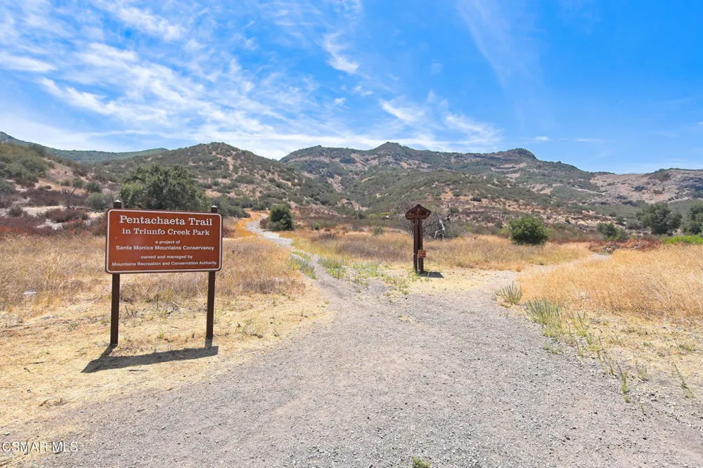 193 Little John Lane Westlake Village, CA 91361