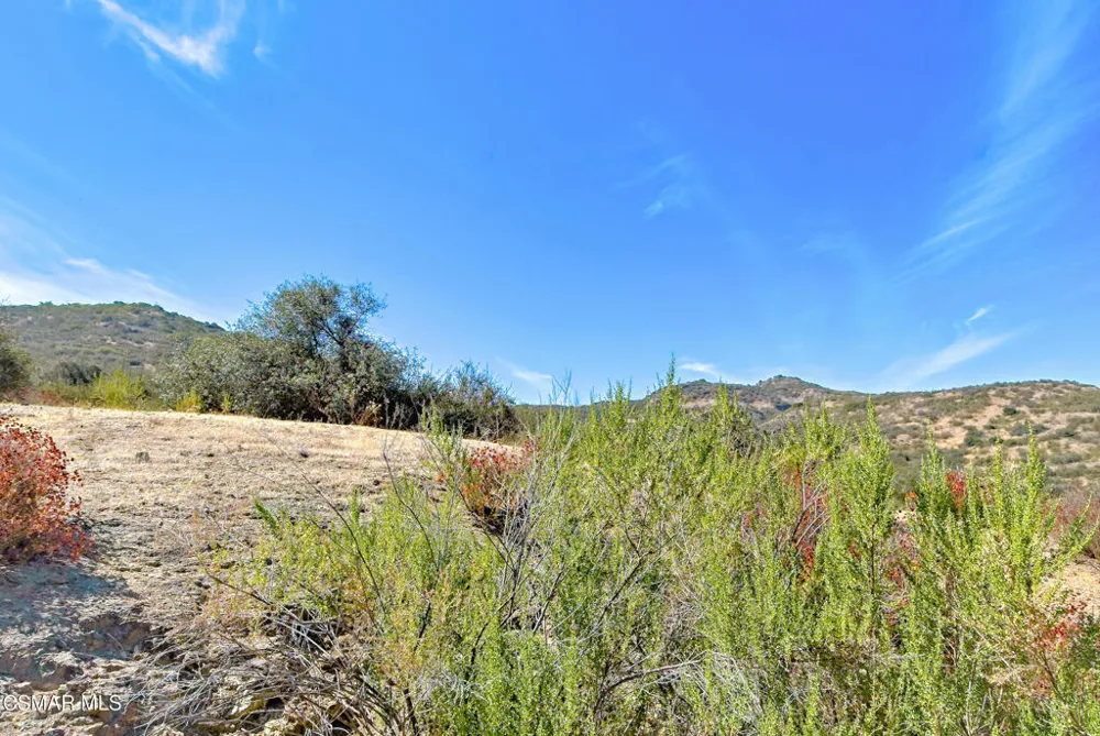 193 Little John Lane Westlake Village, CA 91361