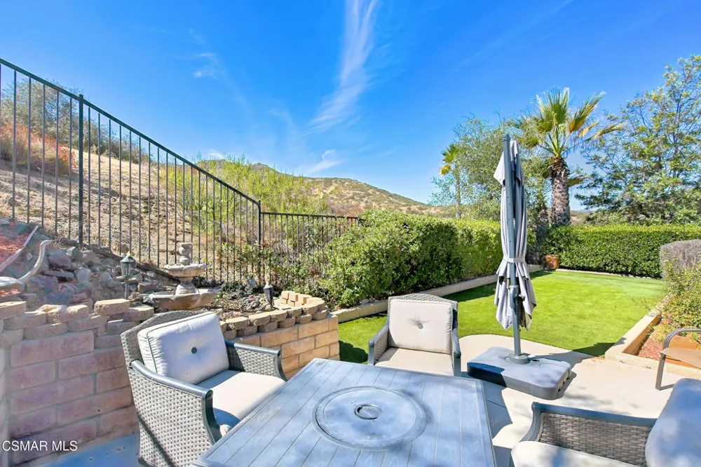 193 Little John Lane Westlake Village, CA 91361