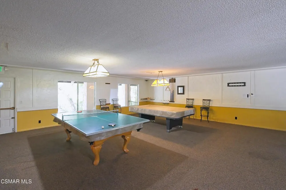 193 Little John Lane Westlake Village, CA 91361