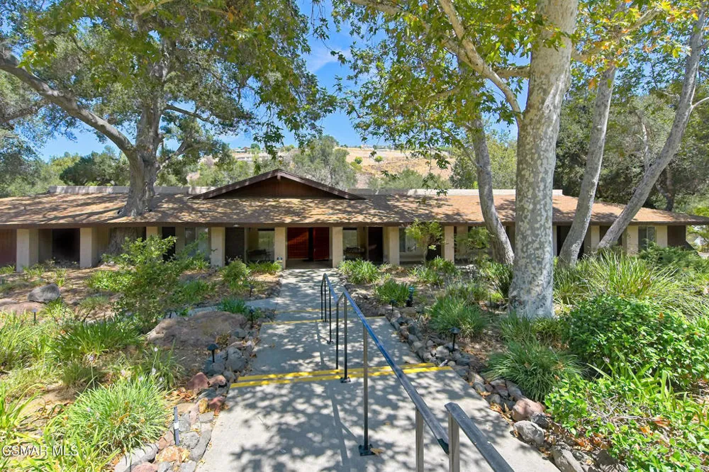 193 Little John Lane Westlake Village, CA 91361