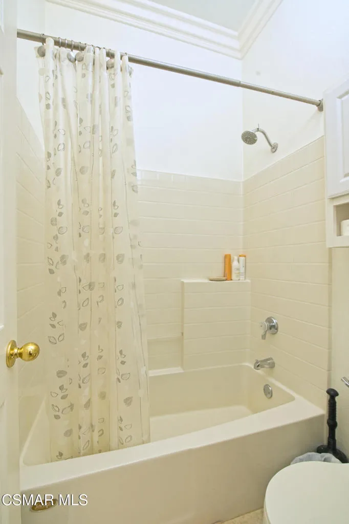 193 Little John Lane Westlake Village, CA 91361