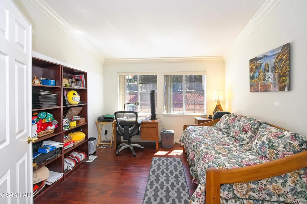 193 Little John Lane Westlake Village, CA 91361