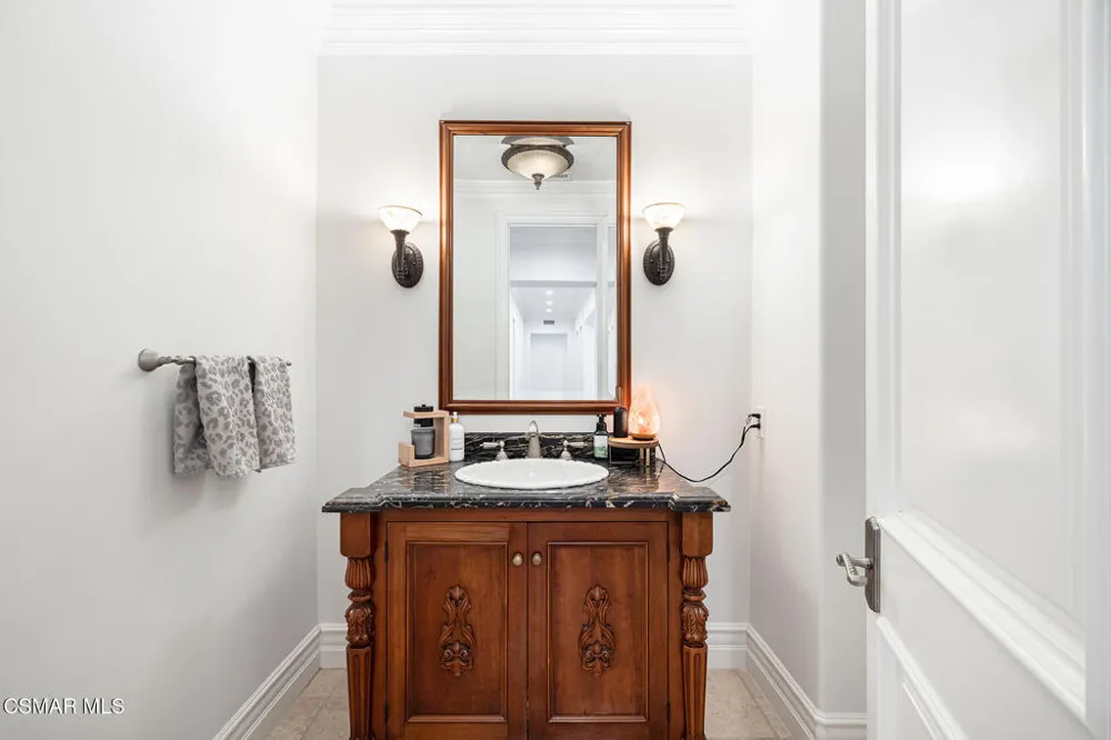 29475 Malibu View Court Agoura Hills, CA 91301
