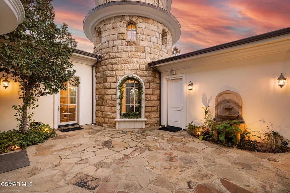 29475 Malibu View Court Agoura Hills, CA 91301