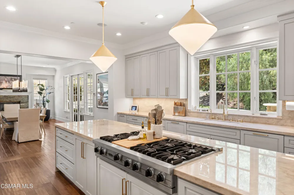 29475 Malibu View Court Agoura Hills, CA 91301