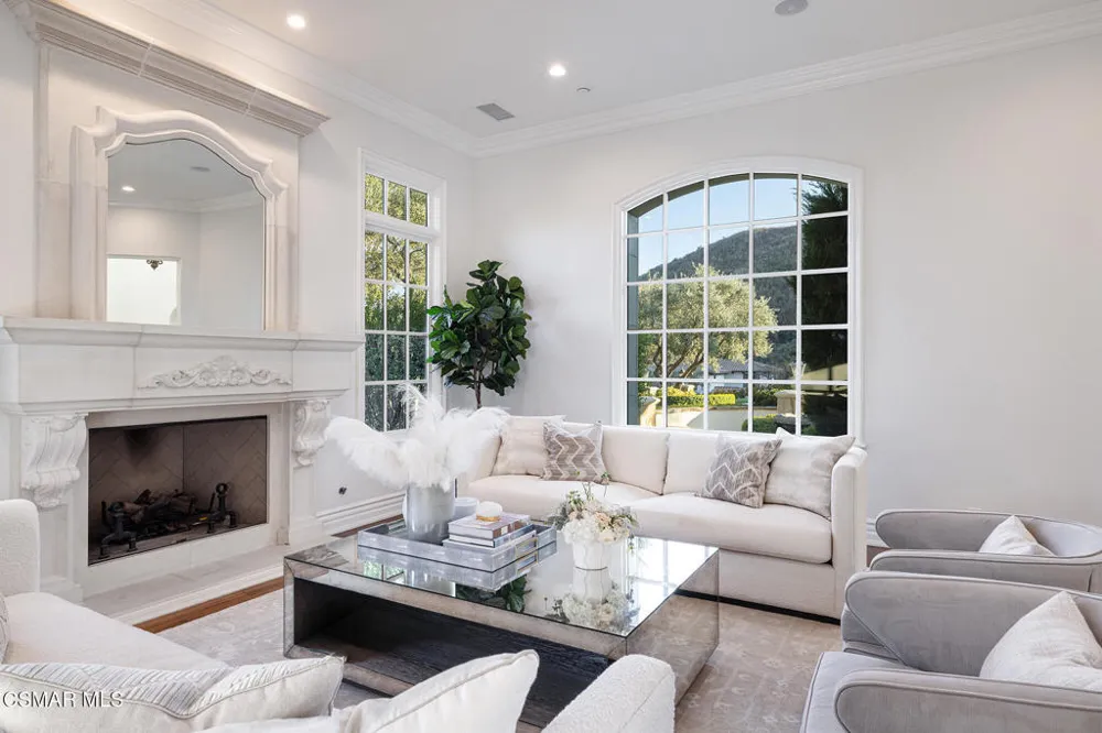 29475 Malibu View Court Agoura Hills, CA 91301