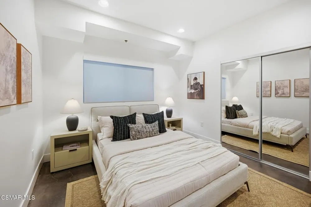 5016 Bakman Avenue #104 North Hollywood, CA 91601