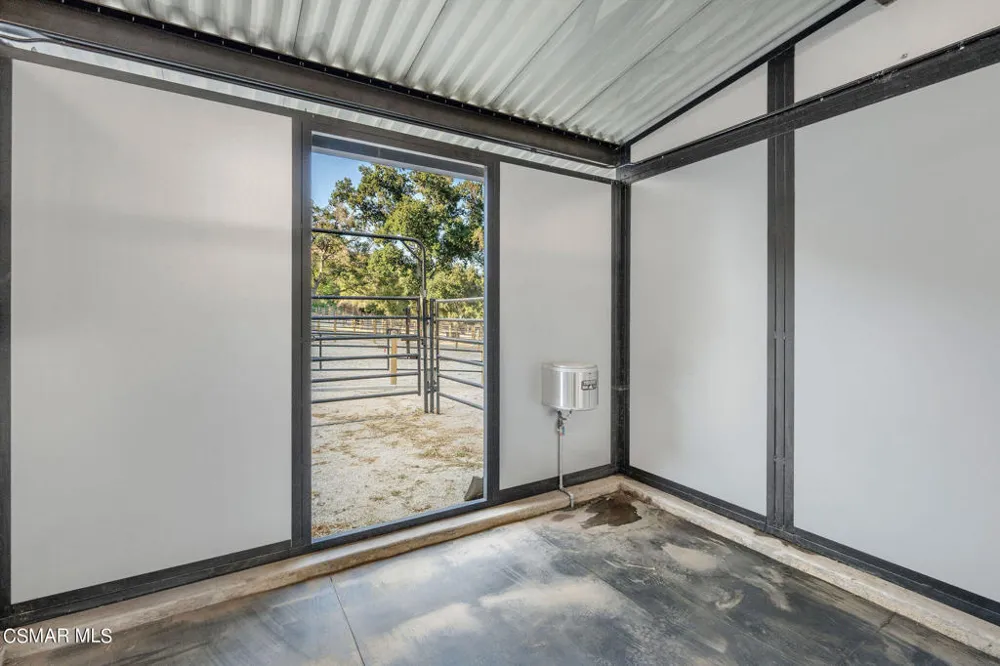 10869 Farralone Avenue Chatsworth, CA 91311