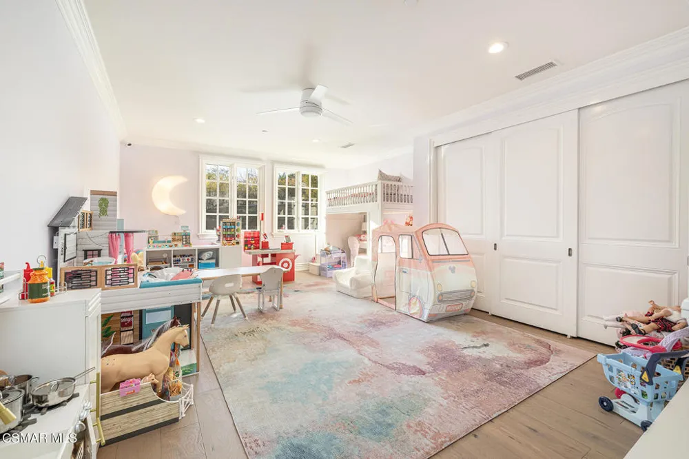 29475 Malibu View Court Agoura Hills, CA 91301