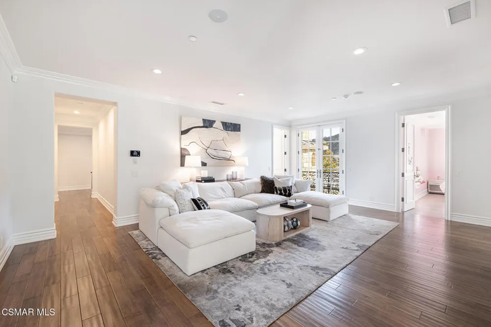 29475 Malibu View Court Agoura Hills, CA 91301