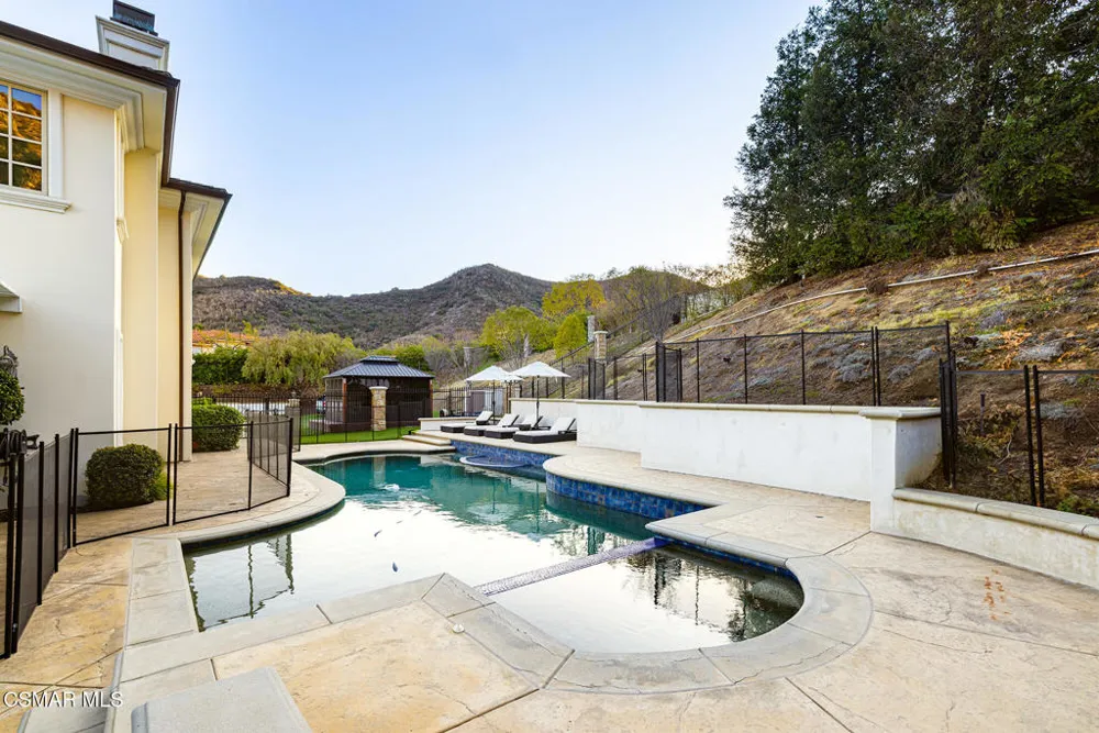 29475 Malibu View Court Agoura Hills, CA 91301