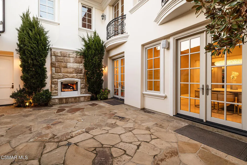 29475 Malibu View Court Agoura Hills, CA 91301