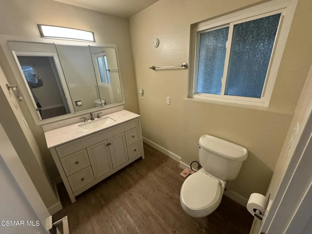 2049 Sebring Street #B Simi Valley, CA 93065