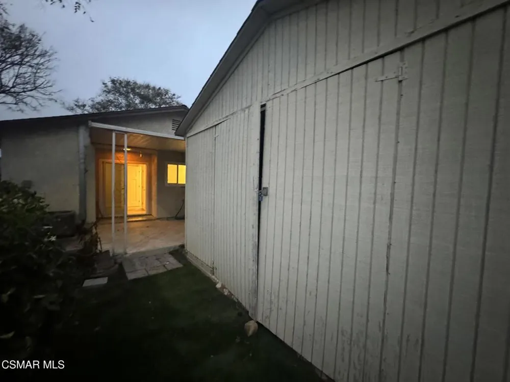 2049 Sebring Street #B Simi Valley, CA 93065