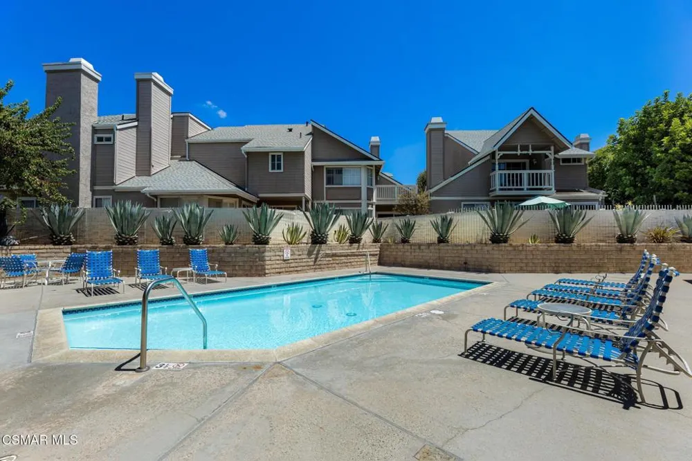 1806 Rory Lane #6 Simi Valley, CA 93063