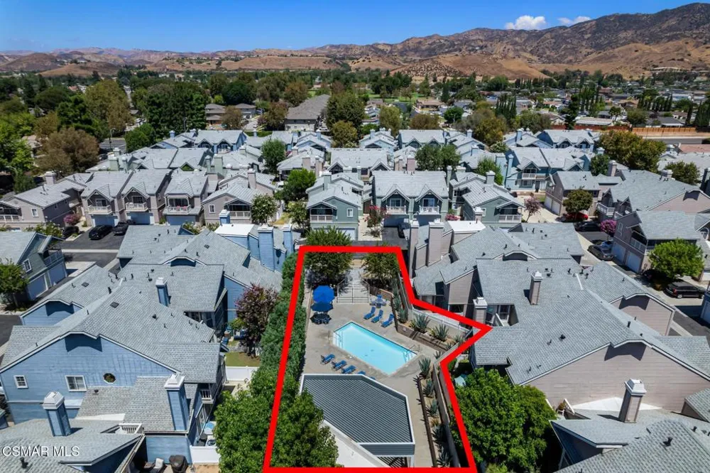 1806 Rory Lane #6 Simi Valley, CA 93063