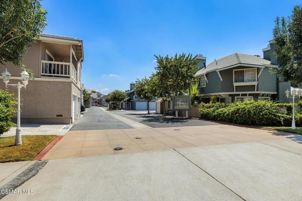 1806 Rory Lane #6 Simi Valley, CA 93063