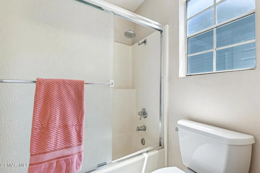 1806 Rory Lane #6 Simi Valley, CA 93063