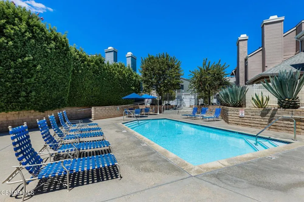 1806 Rory Lane #6 Simi Valley, CA 93063