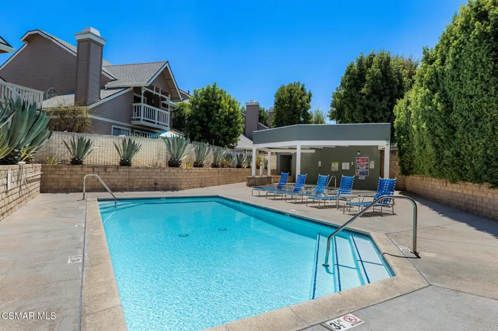 1806 Rory Lane #6 Simi Valley, CA 93063