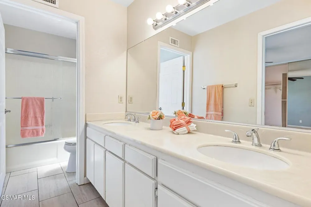1806 Rory Lane #6 Simi Valley, CA 93063