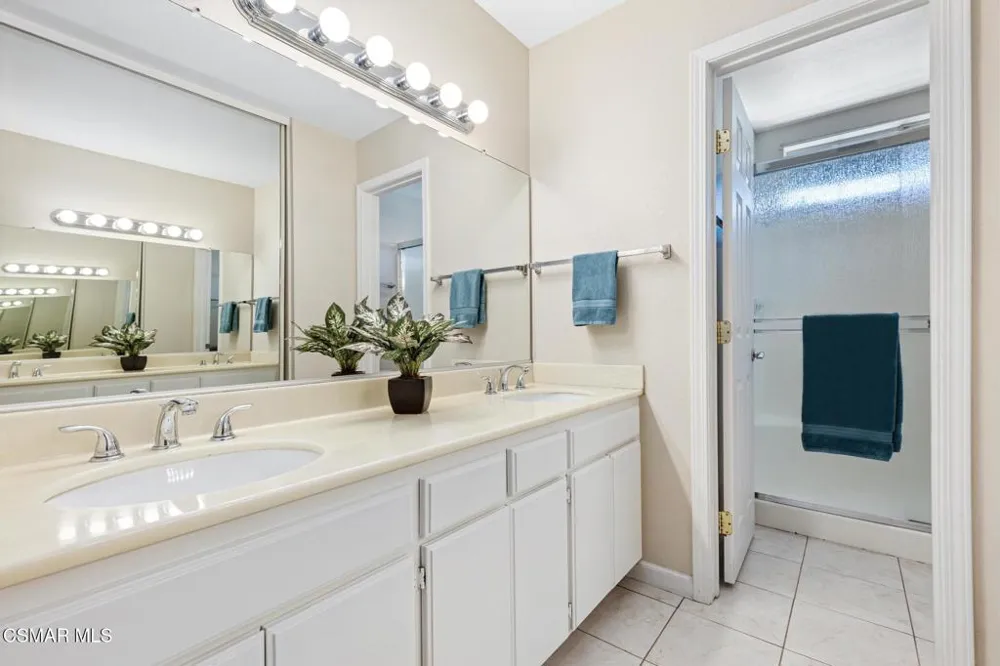 1806 Rory Lane #6 Simi Valley, CA 93063