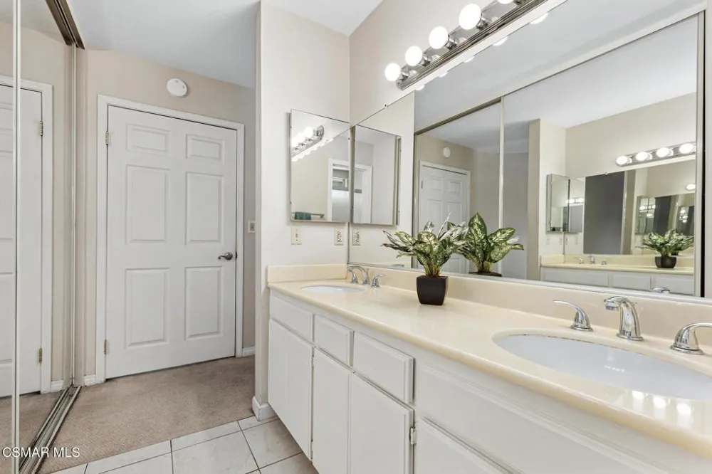1806 Rory Lane #6 Simi Valley, CA 93063
