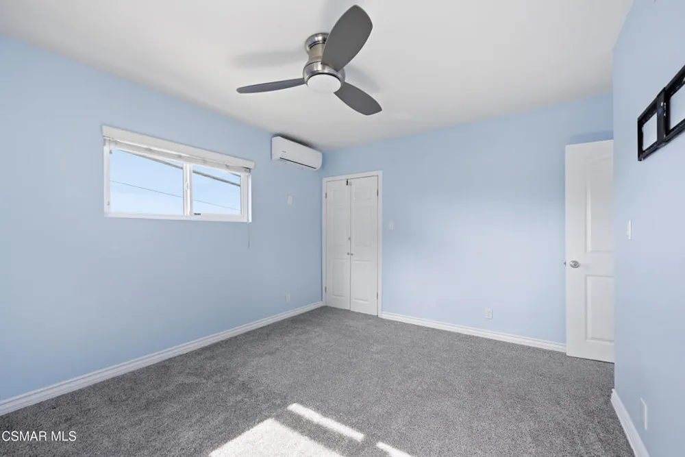 5076 Escobedo Drive Woodland Hills, CA 91364