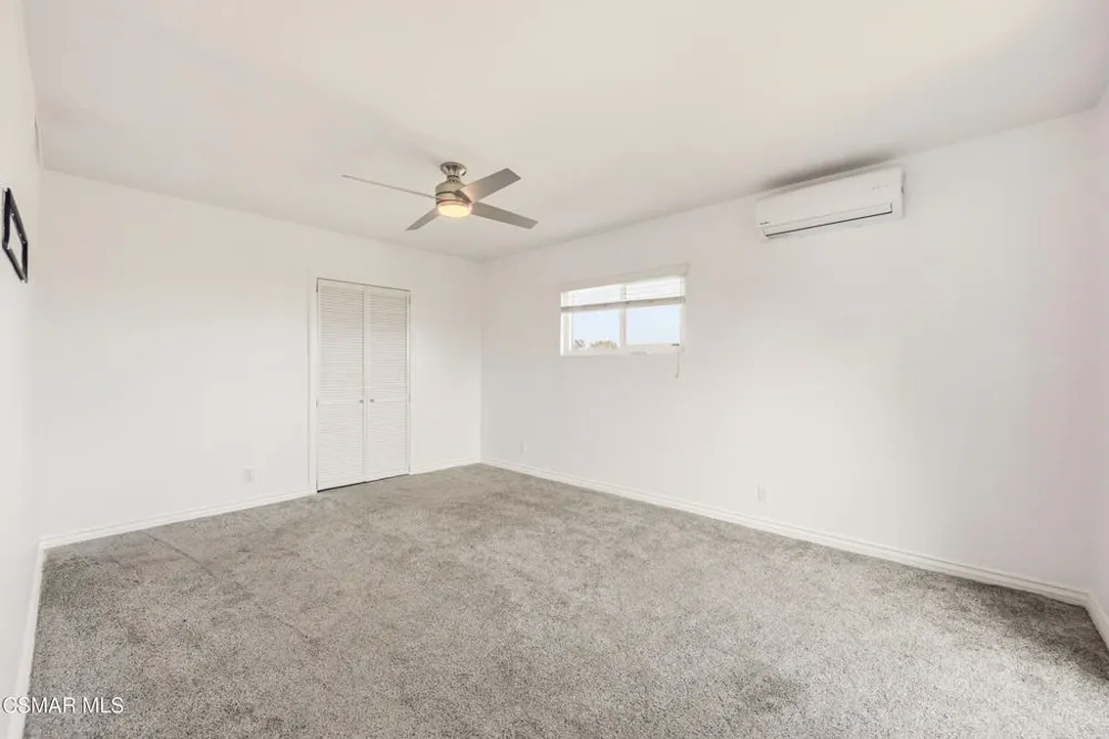 5076 Escobedo Drive Woodland Hills, CA 91364