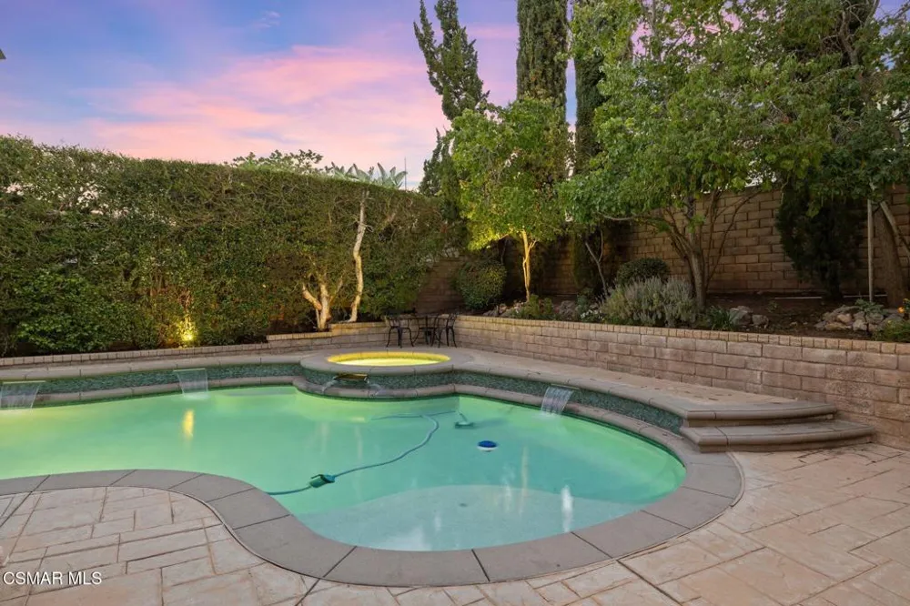 4391 Via Entrada Newbury Park, CA 91320