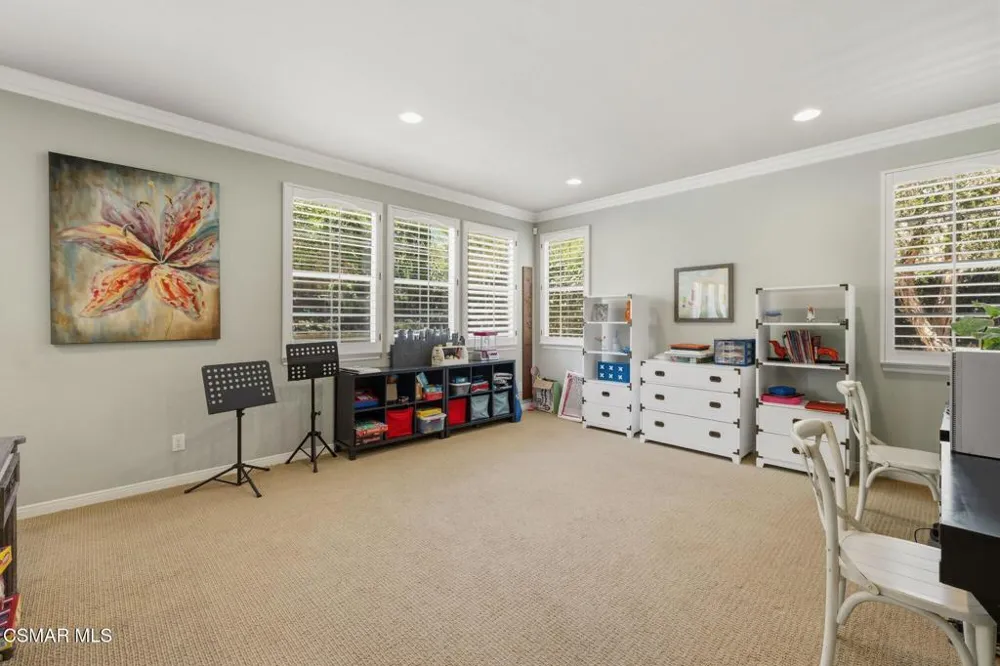 4391 Via Entrada Newbury Park, CA 91320